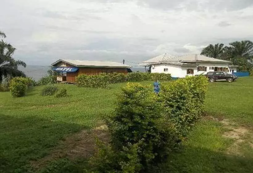 هتل Tsaben Beach