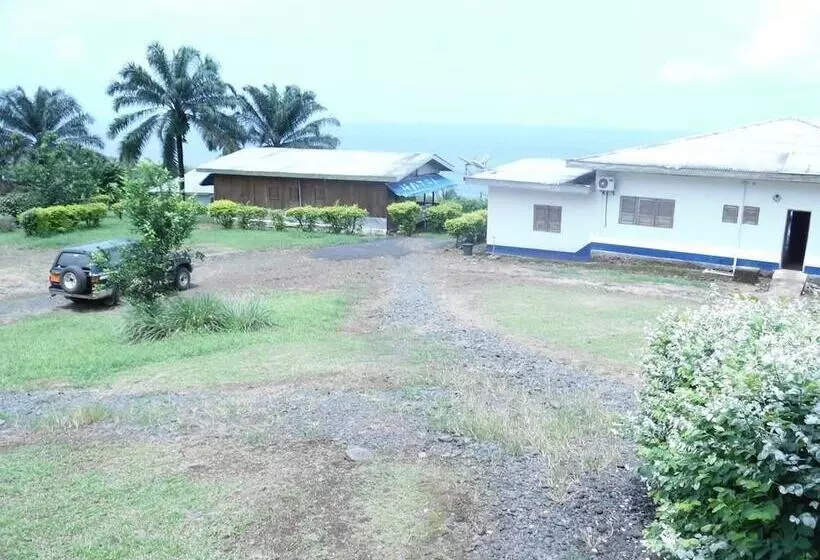 هتل Tsaben Beach