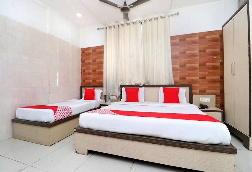 Raj Tirath Niwas By Oyo Rooms