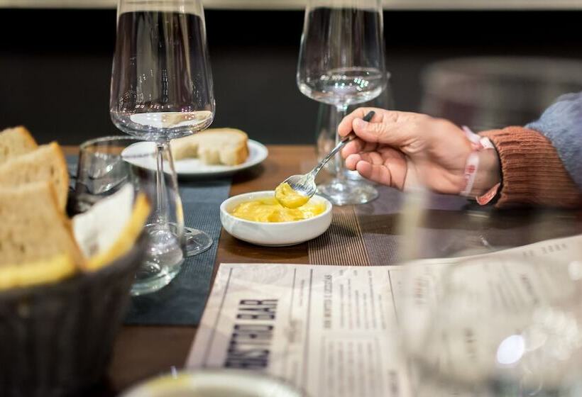 민박 Casa Das Muralhas