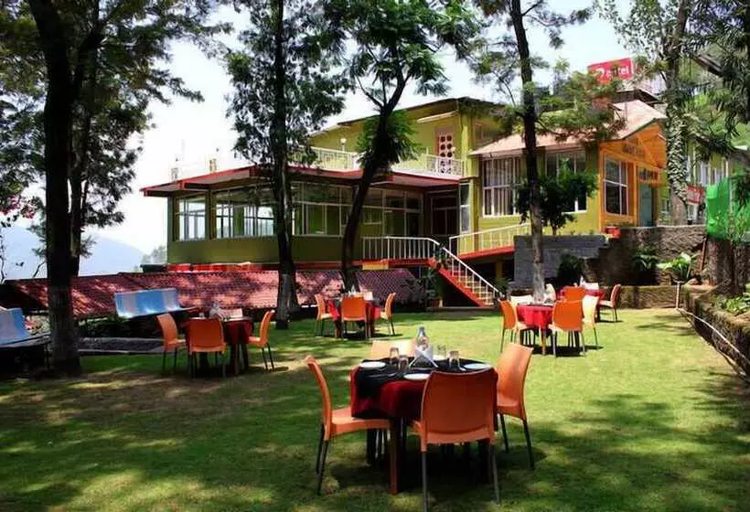 Hotelli Adb Rooms Falcon Crest