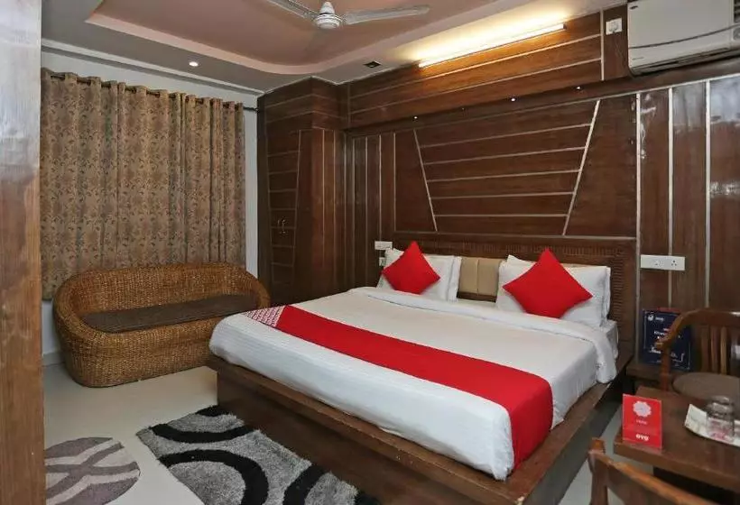 Hotelli Lajja Palace