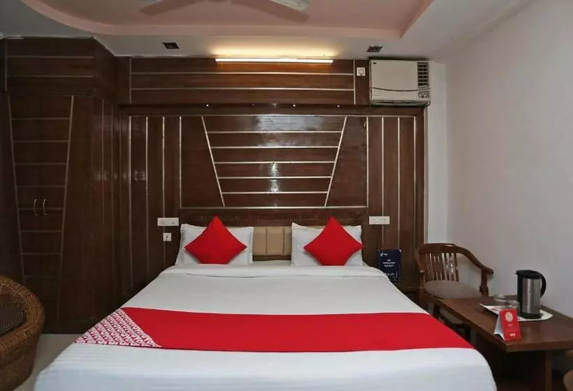 Hotelli Lajja Palace