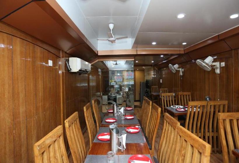 בית מלון כפרי Lajja Palace