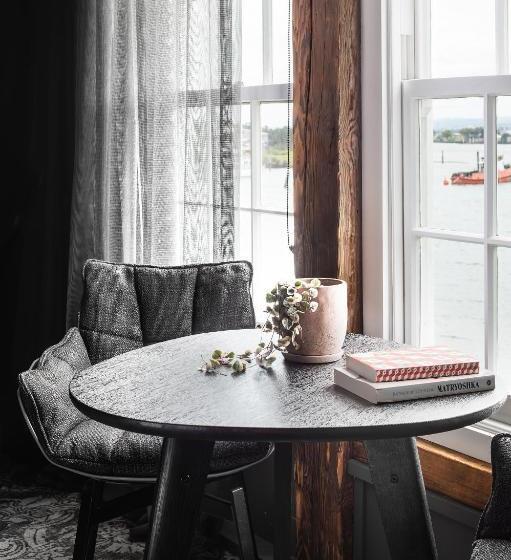 هتل Stillwater Seven