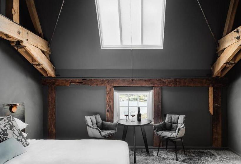 هتل Stillwater Seven