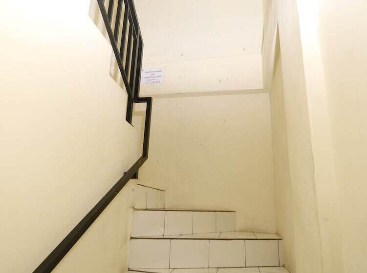 Auberge Hôtelière Kamar Keluarga Mangga Besar