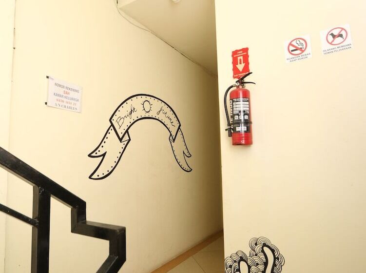 Auberge Hôtelière Kamar Keluarga Mangga Besar