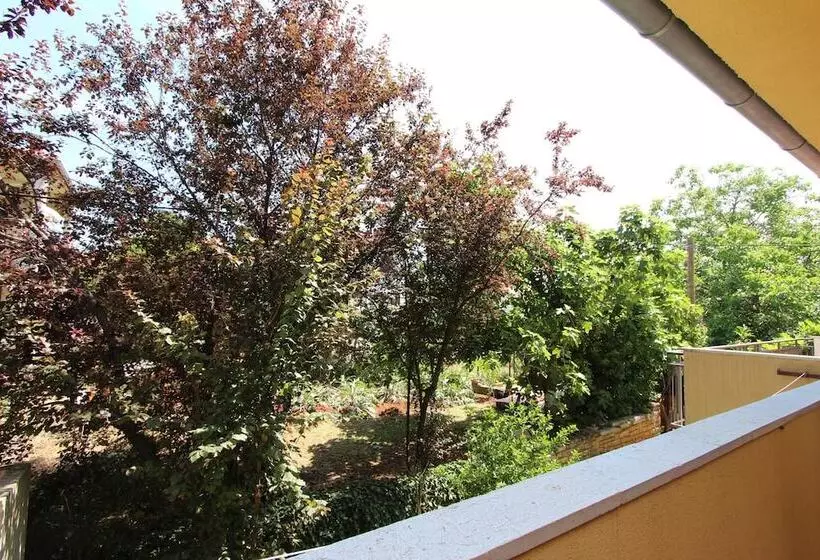 Apartments Lora