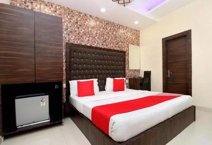 Hotelli O Azaad Lifestyle