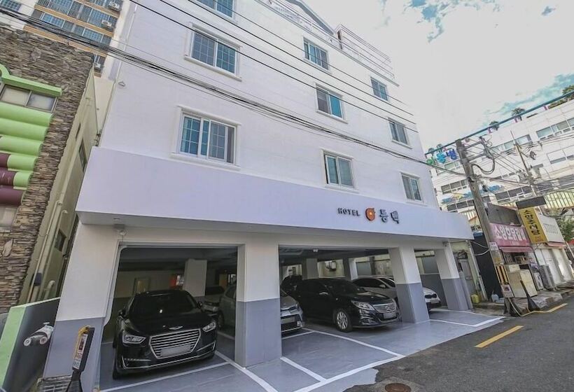 Geoje Dongbeck Hotel Gohyeon