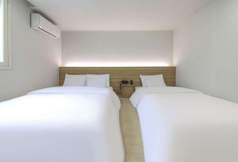 Geoje Dongbeck Hotel Gohyeon