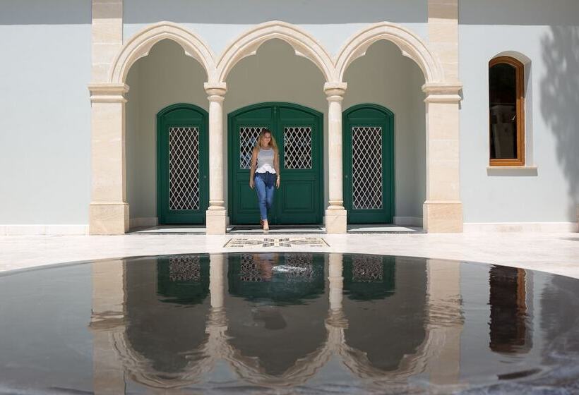 Gillham Vineyard Hotel Adults Only