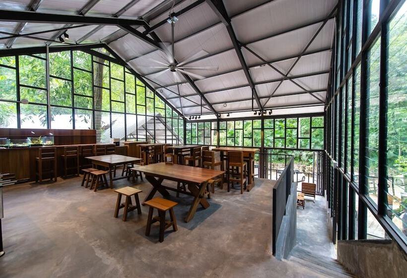 Hotel Boulder Valley