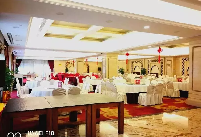 هتل Complex International