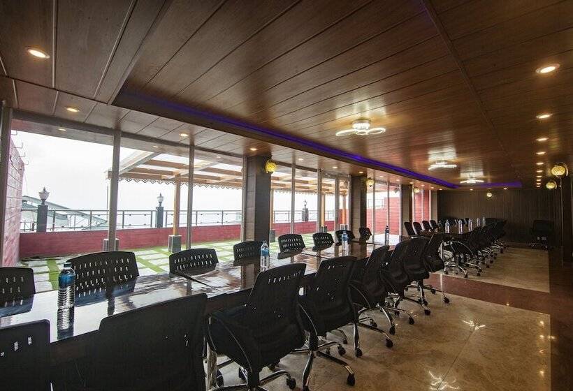 Hotel New Mandala Golden Spa Resort