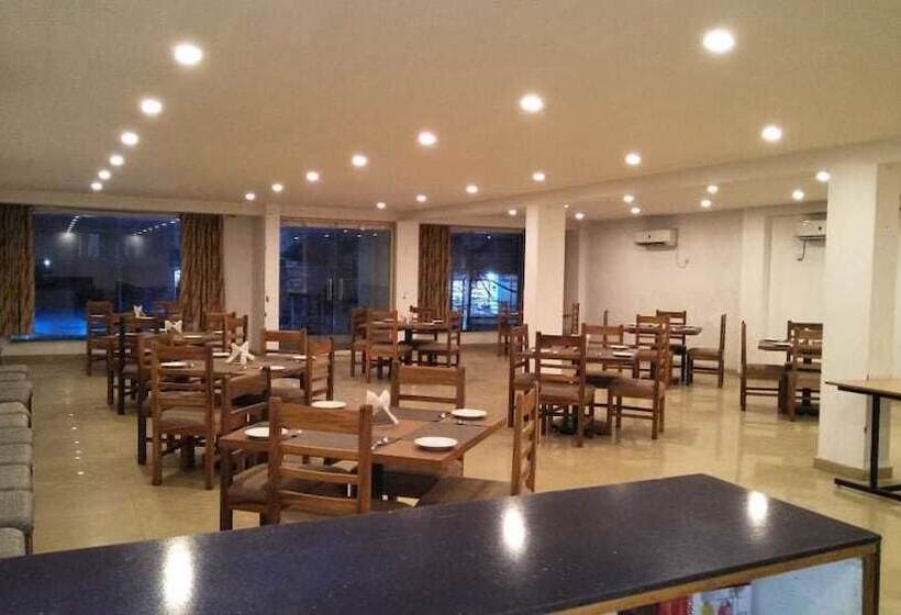 Hotel New Mandala Golden Spa Resort