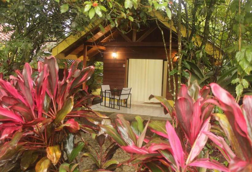 בית מלון כפרי Selvita Lodge Arenal