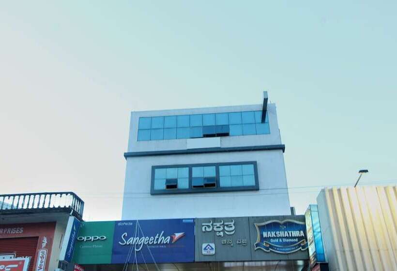 호텔 Soans Comforts By Oyo Rooms