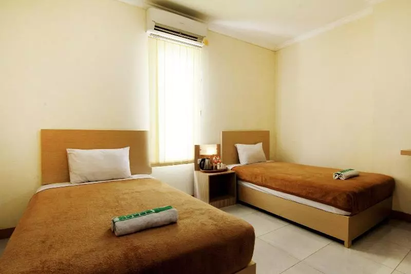 ペンション Masrilink's Guest House