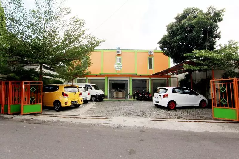 ペンション Masrilink's Guest House