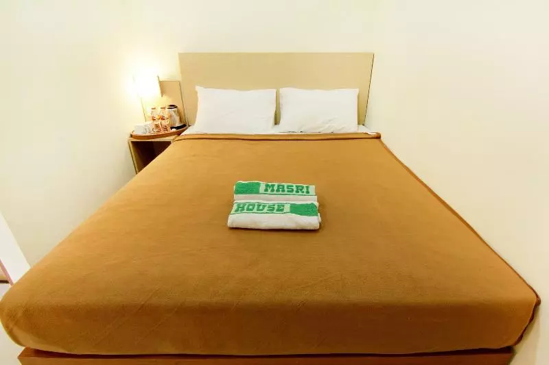 ペンション Masrilink's Guest House