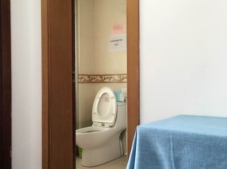 Shanghai Lost International Youth Hostel