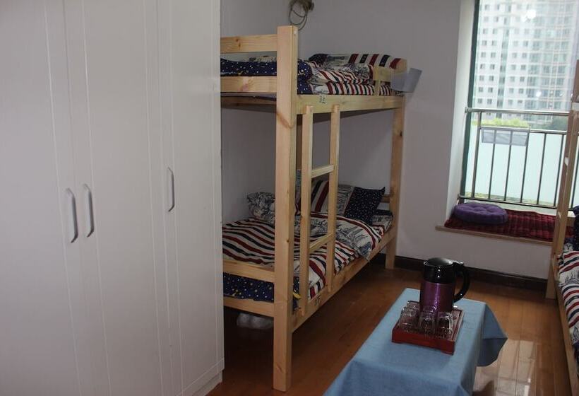 Shanghai Lost International Youth Hostel