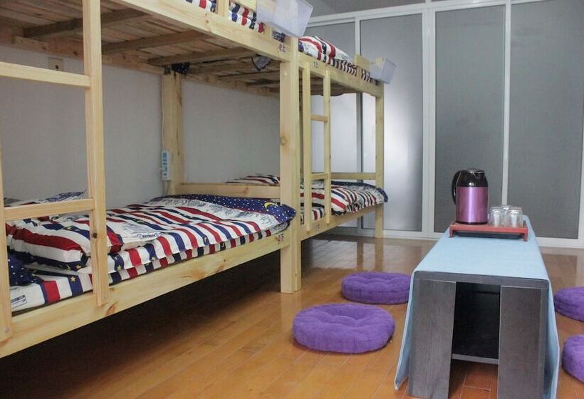 Shanghai Lost International Youth Hostel