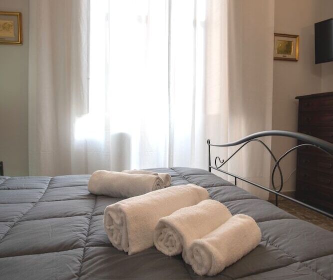 تختخواب و صبحانه Aci Beb