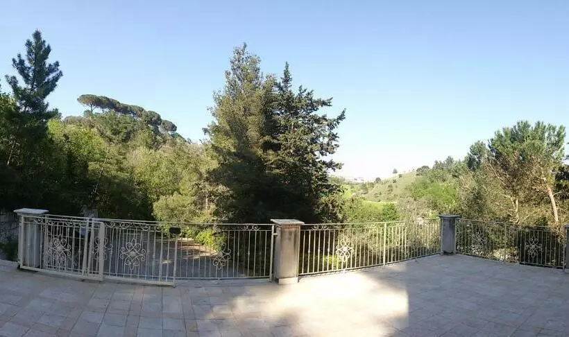 تختخواب و صبحانه Parco Dei Gelsomini