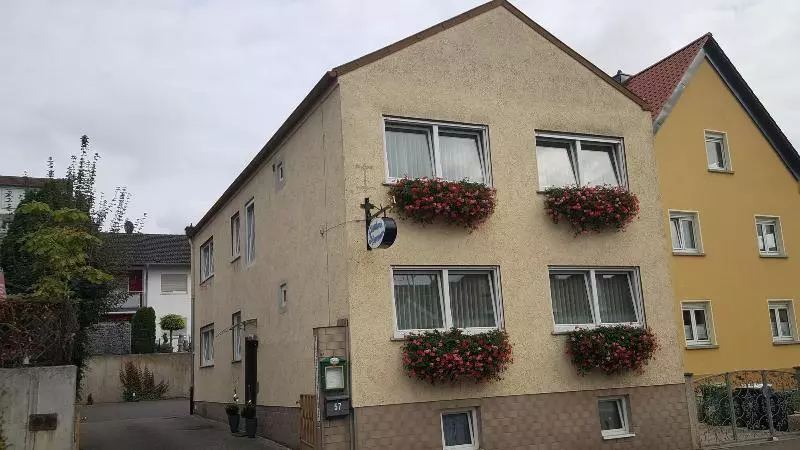 پانسیون Gästehaus Ackermann