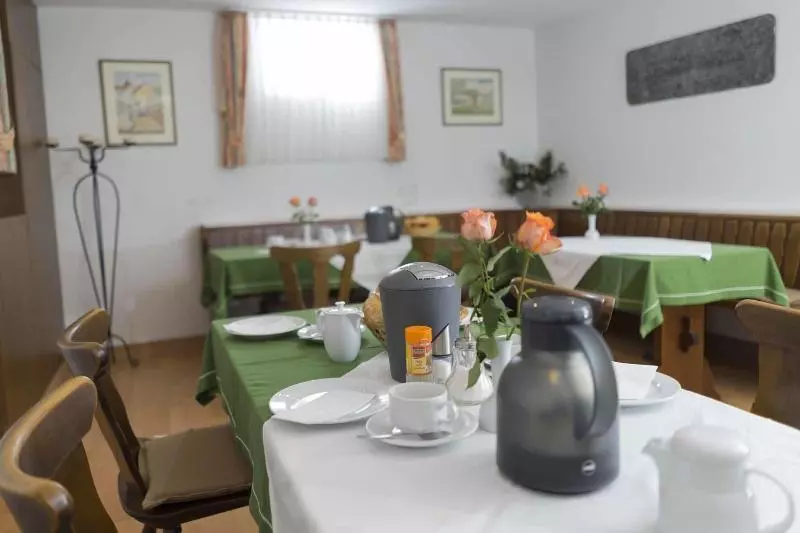 پانسیون Gästehaus Ackermann
