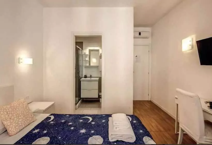پانسیون Residenza Giulia Al Colosseo