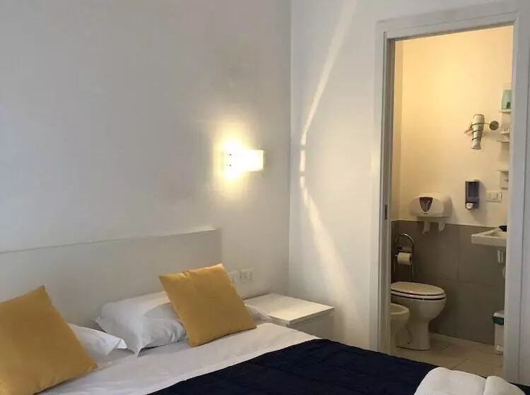 پانسیون Residenza Giulia Al Colosseo