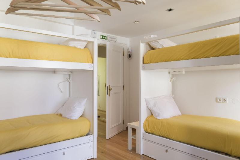 123 Embaixador Hostel