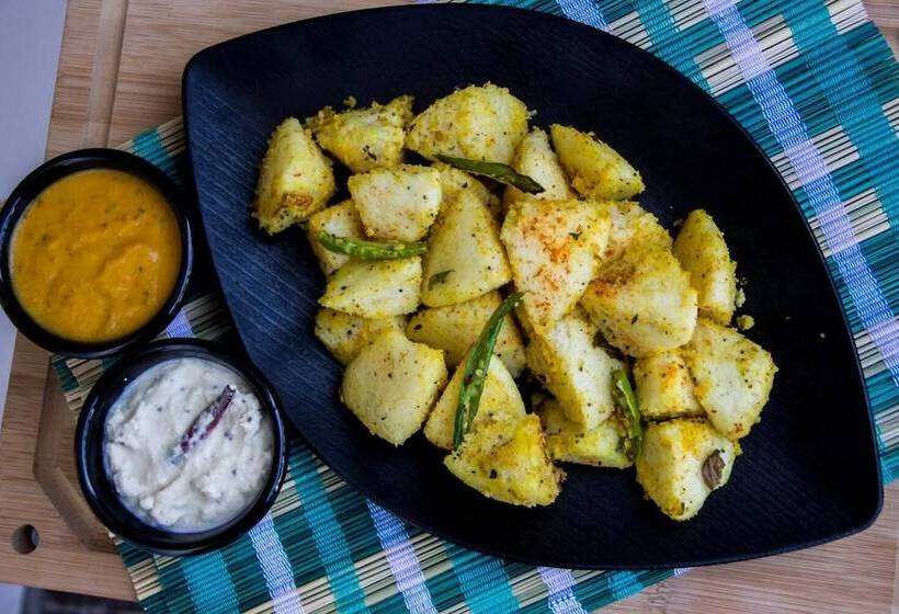 هتل Capital O 3740 Golden Sands