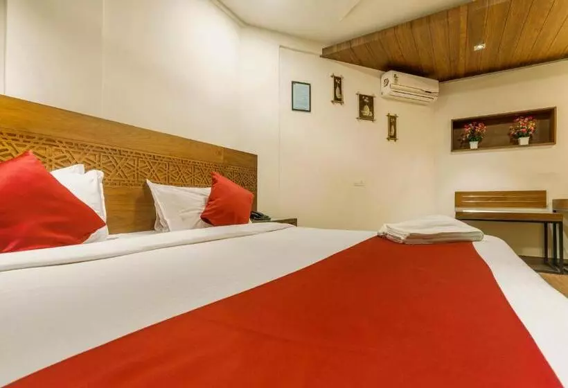 هتل Kings Calicut