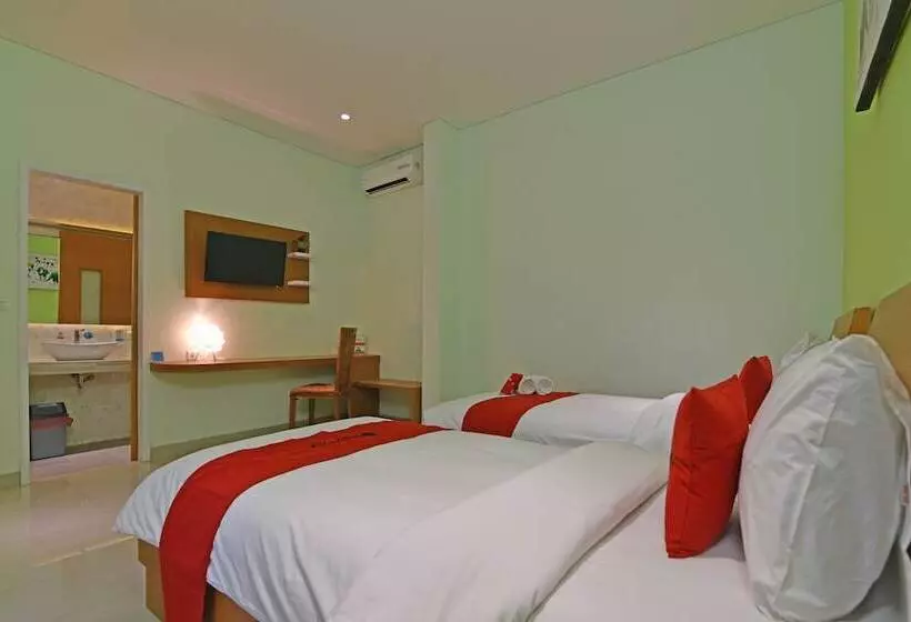 ホテル Reddoorz Plus @ Mahendradatta Denpasar