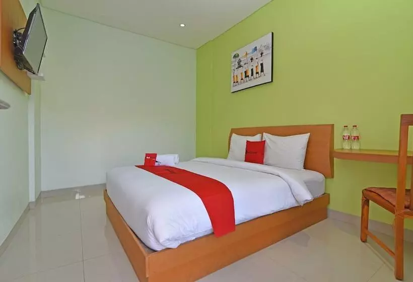 ホテル Reddoorz Plus @ Mahendradatta Denpasar
