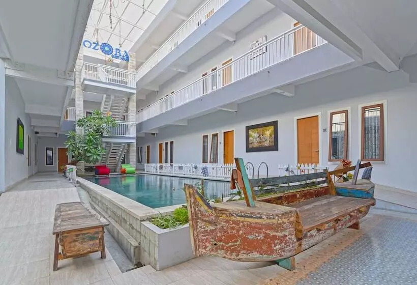 ホテル Reddoorz Plus @ Mahendradatta Denpasar