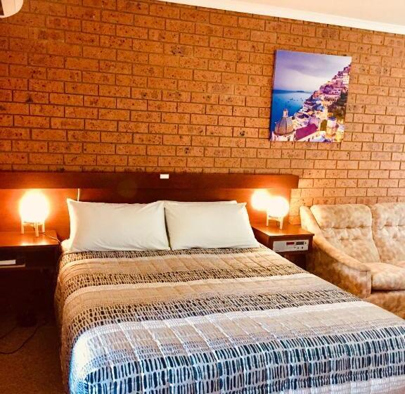 モーテル Colonial Motor Inn Pambula