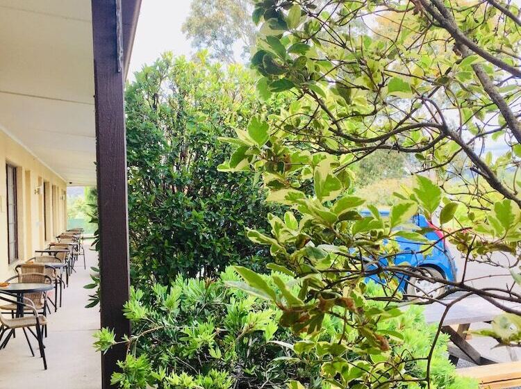 モーテル Colonial Motor Inn Pambula