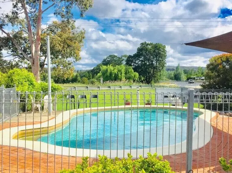 Motelli Colonial Motor Inn Pambula