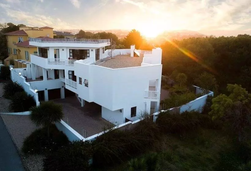 پانسیون Limoni Luxury Suites