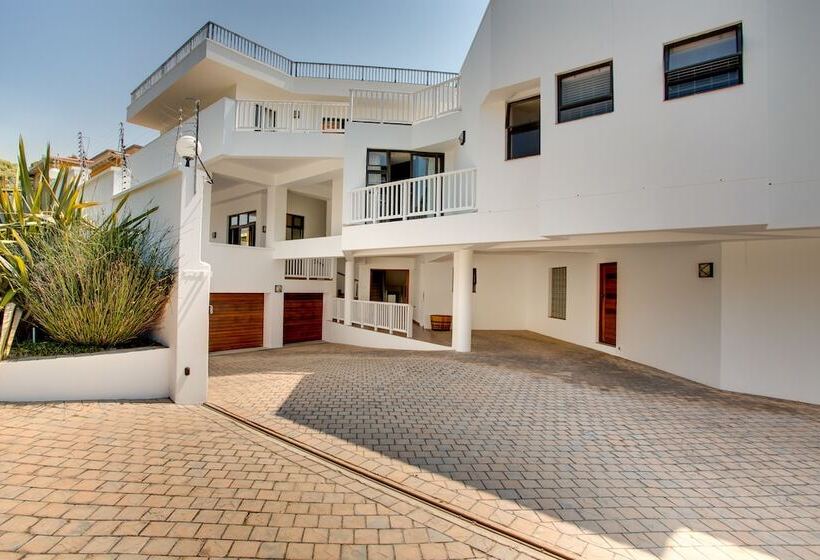 פנסיון Limoni Luxury Suites