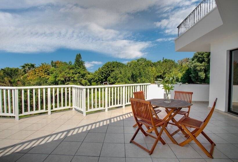 פנסיון Limoni Luxury Suites