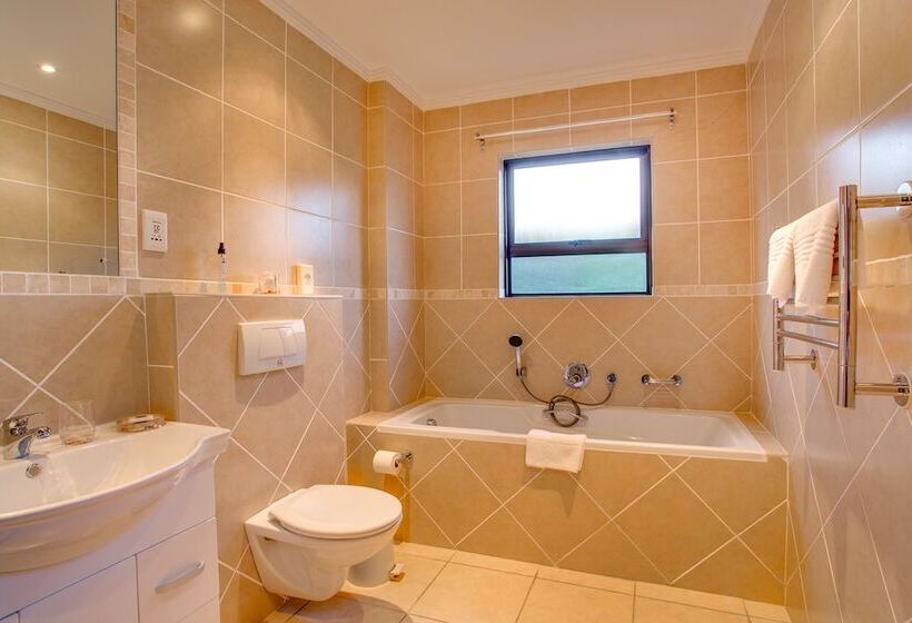 פנסיון Limoni Luxury Suites