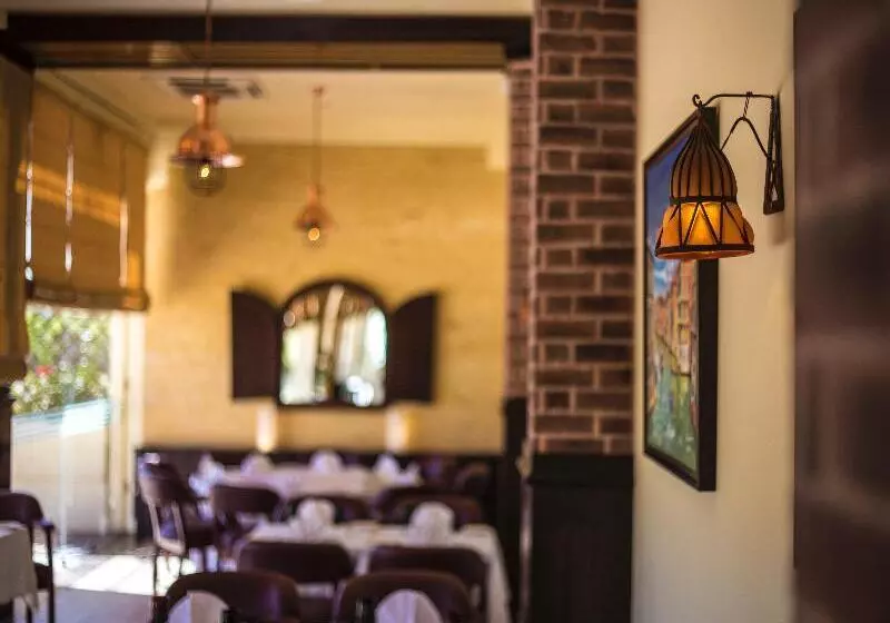 هتل Golden Carthage Residences