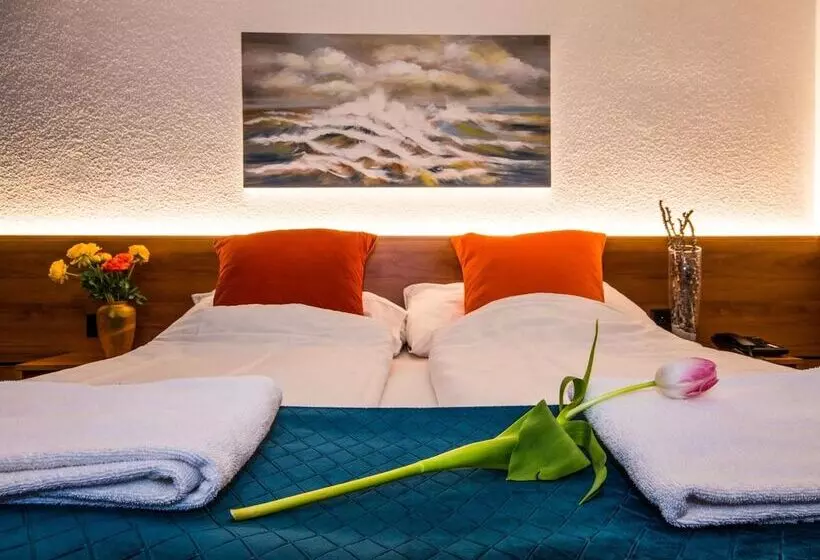 호텔 Merkur   West Station